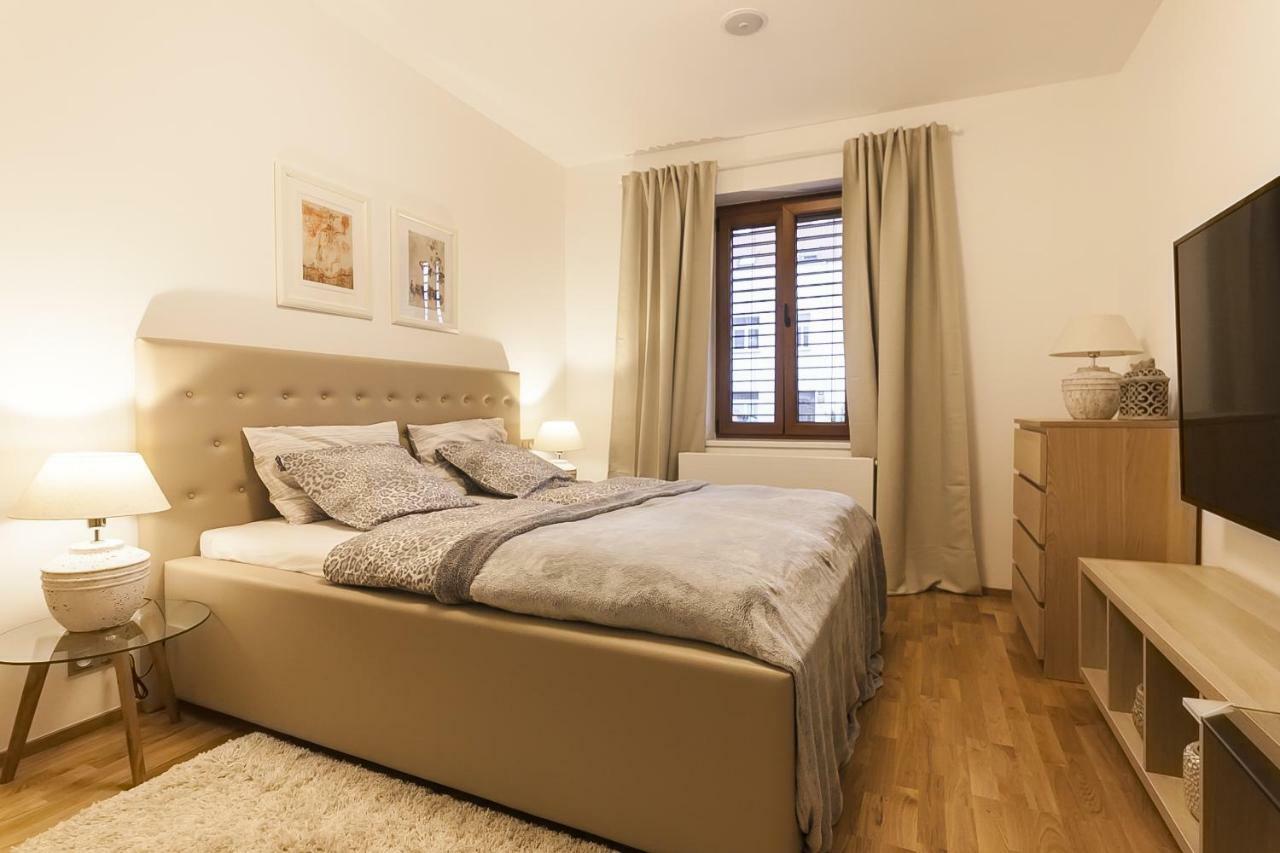 Expat House * Praha