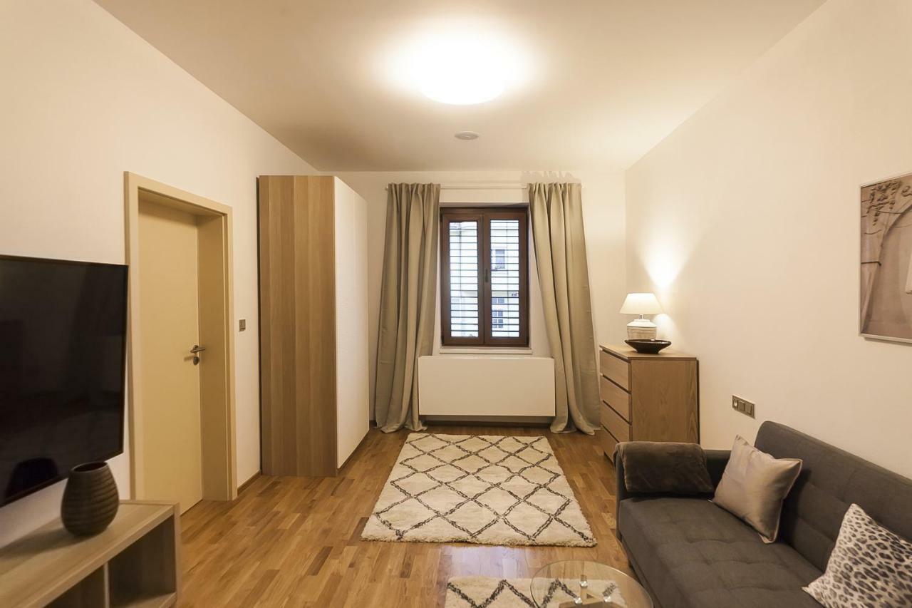 Expat House Praga