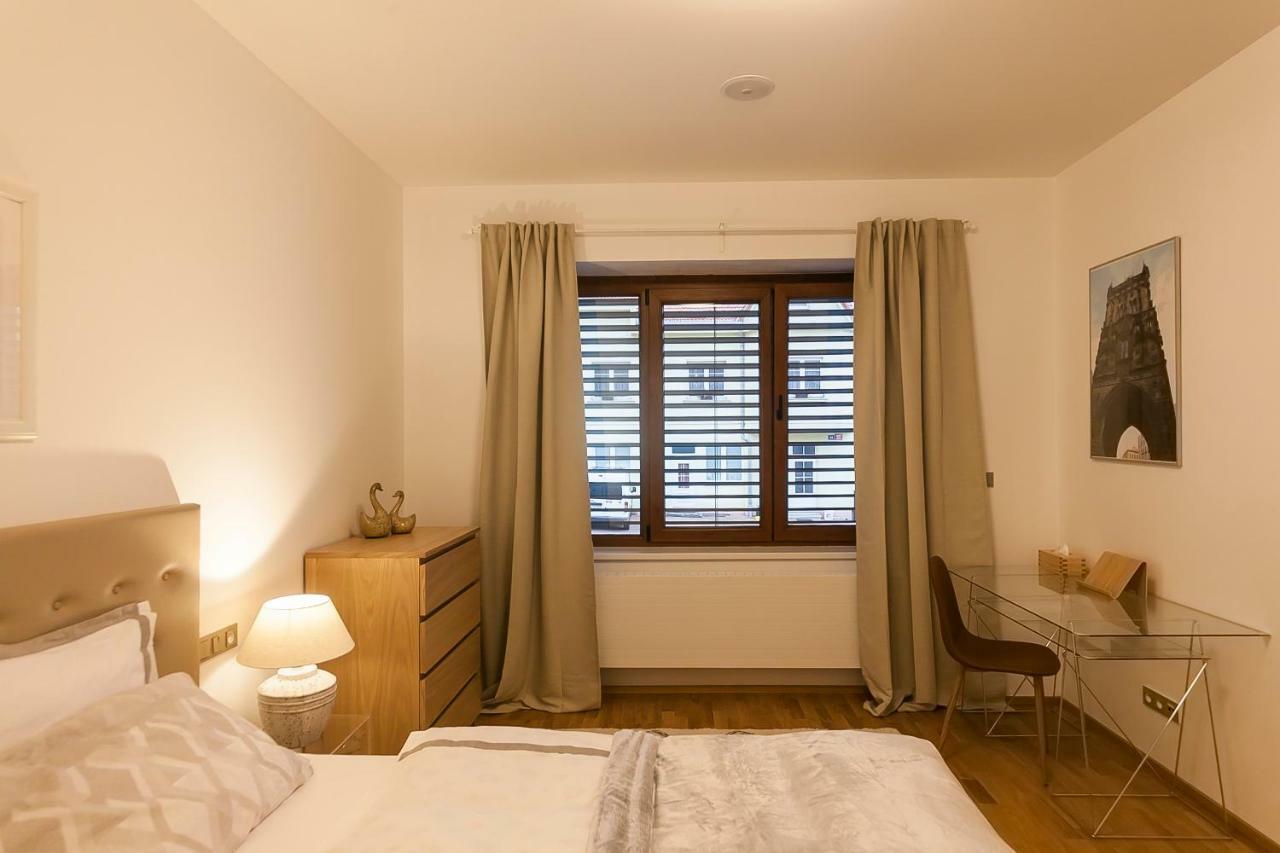 Expat House Apartamento Praga
