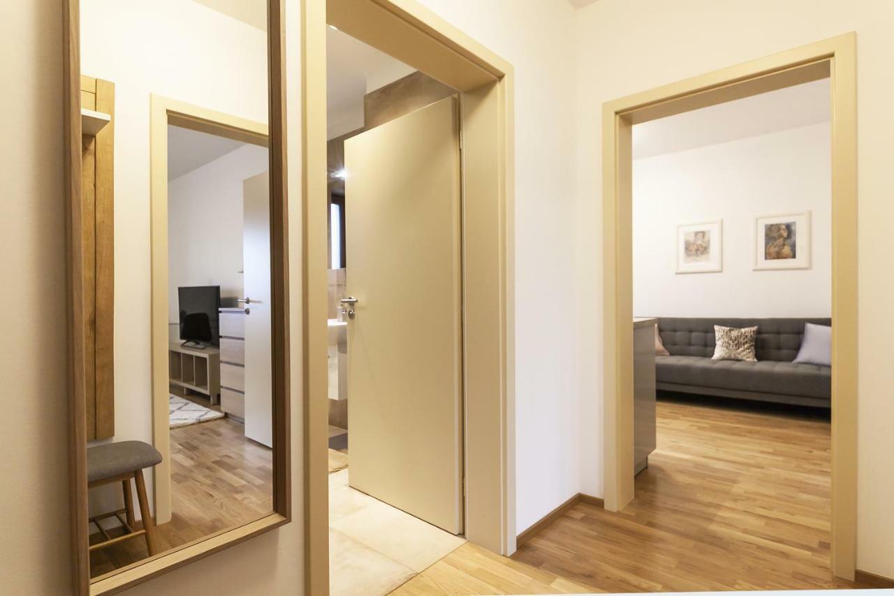 Expat House Apartamento Praga